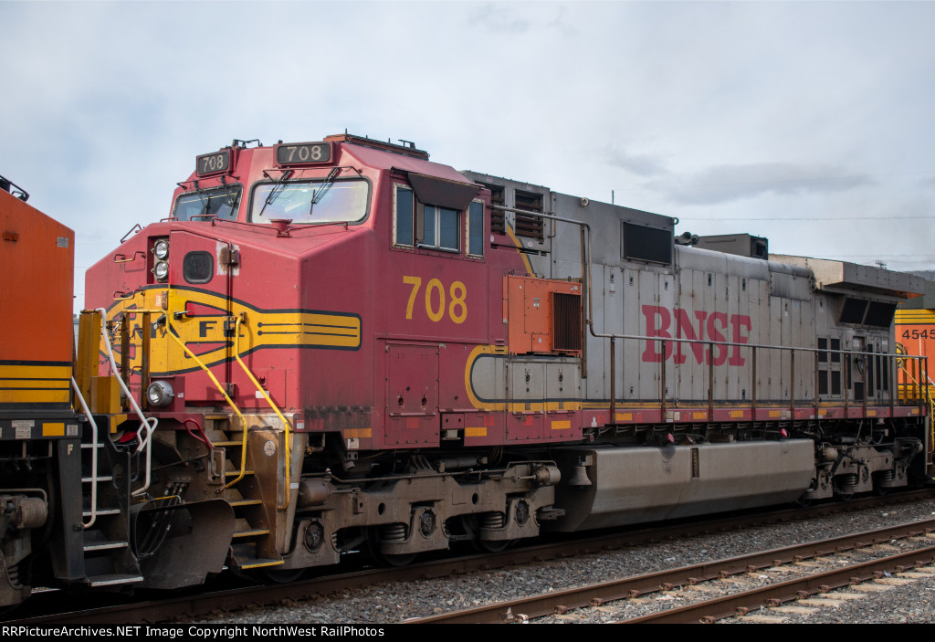 BNSF 708